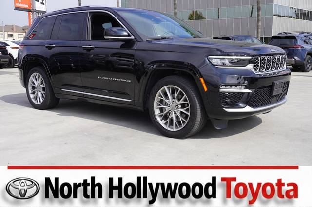 2022 Jeep Grand Cherokee Summit 4WD photo