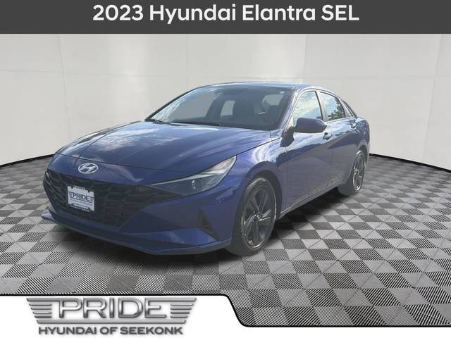 2023 Hyundai Elantra SEL FWD photo