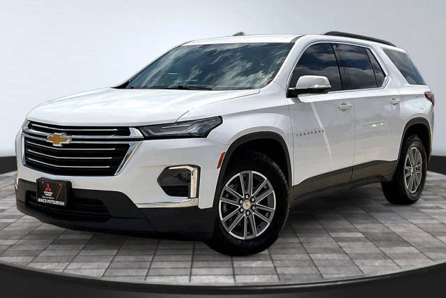 2022 Chevrolet Traverse LT Leather FWD photo