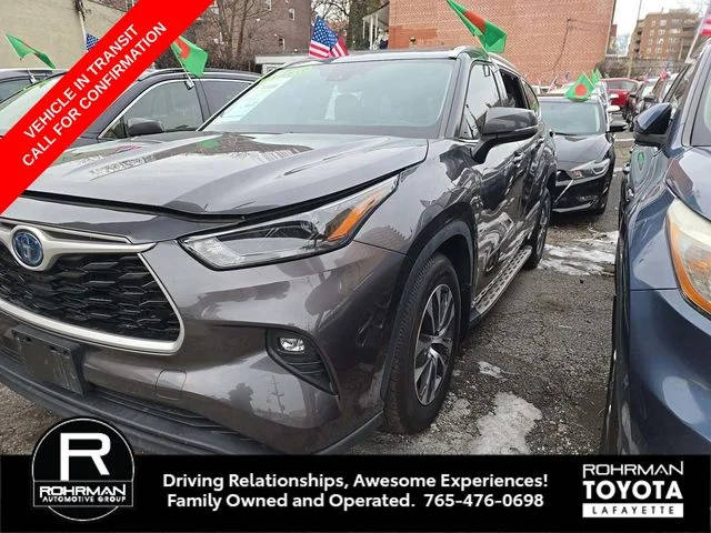 2022 Toyota Highlander Hybrid XLE FWD photo