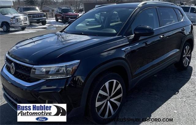 2022 Volkswagen Taos SE FWD photo