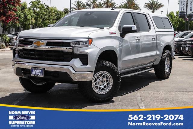 2022 Chevrolet Silverado 1500 LT 4WD photo