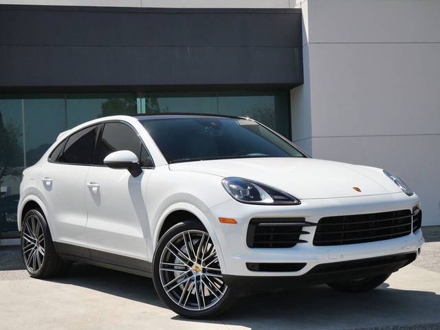 2022 Porsche Cayenne Coupe  AWD photo