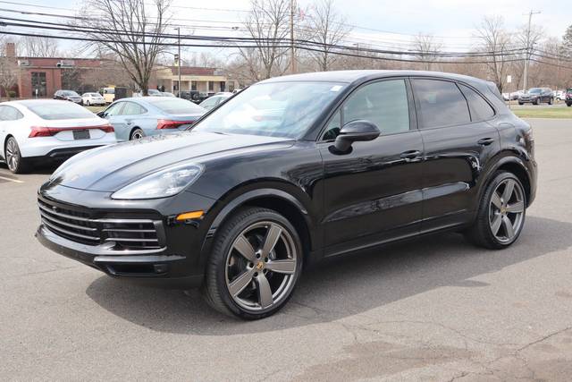 2022 Porsche Cayenne Platinum Edition E-Hybrid AWD photo