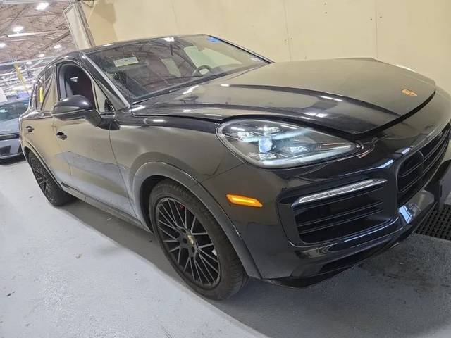 2022 Porsche Cayenne Coupe GTS AWD photo