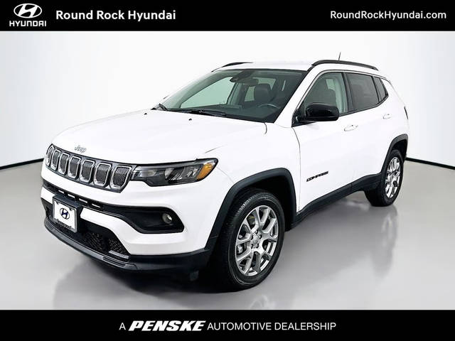 2022 Jeep Compass Latitude Lux 4WD photo