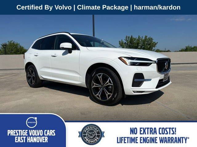 2022 Volvo XC60 Momentum AWD photo
