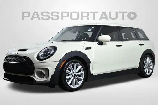 2023 MINI Cooper Clubman Cooper S FWD photo