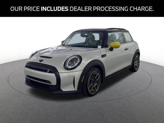 2023 MINI Hardtop 2 Door Cooper SE Signature FWD photo