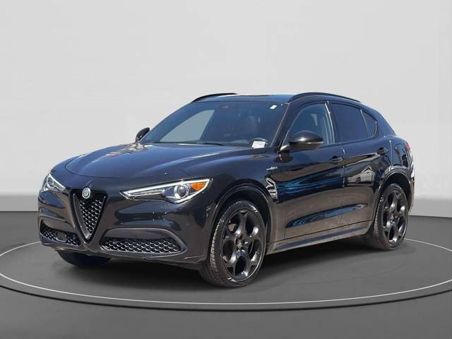 2022 Alfa Romeo Stelvio Veloce AWD photo