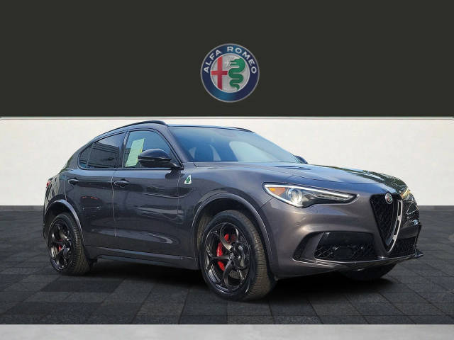 2022 Alfa Romeo Stelvio Quadrifoglio AWD photo