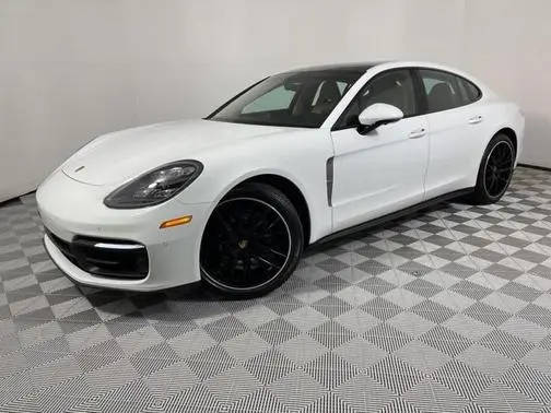 2022 Porsche Panamera Platinum Edition RWD photo