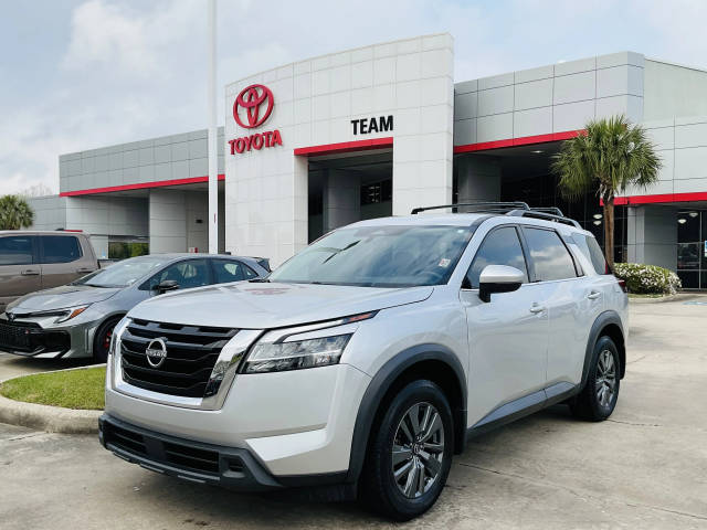 2022 Nissan Pathfinder SV FWD photo