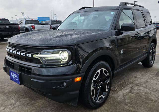 2022 Ford Bronco Sport Outer Banks 4WD photo