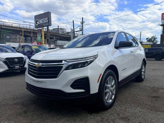 2022 Chevrolet Equinox LS AWD photo