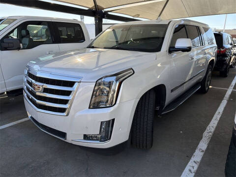 2020 Cadillac Escalade ESV Premium Luxury 4WD photo