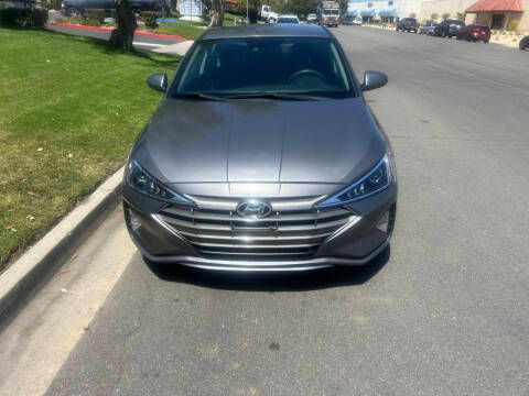 2019 Hyundai Elantra SEL FWD photo