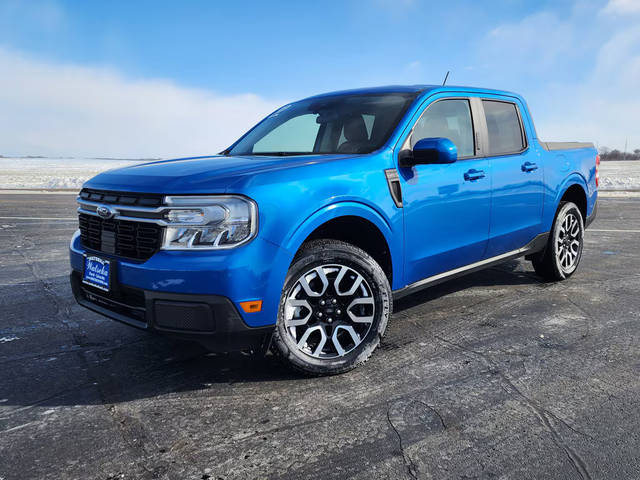 2022 Ford Maverick LARIAT FWD photo