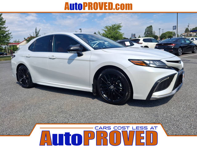 2022 Toyota Camry Hybrid XSE FWD photo