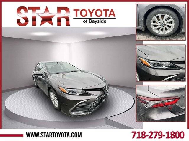2022 Toyota Camry LE FWD photo