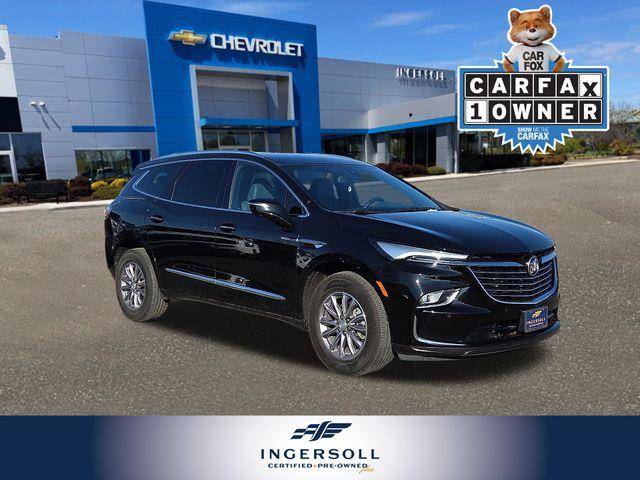 2022 Buick Enclave Essence AWD photo