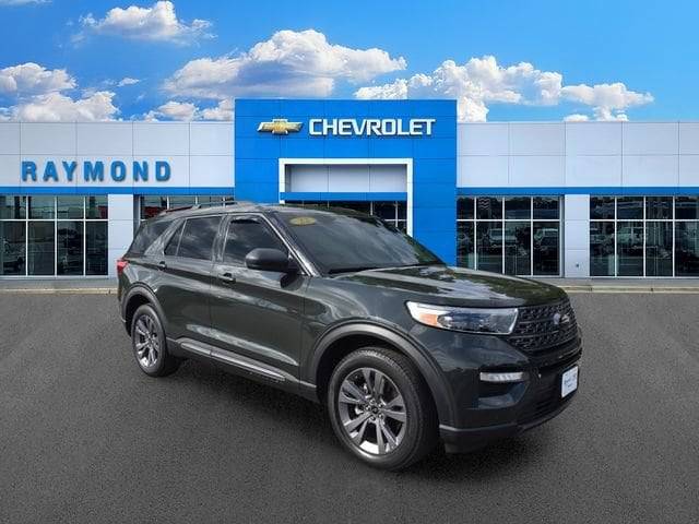 2022 Ford Explorer XLT 4WD photo