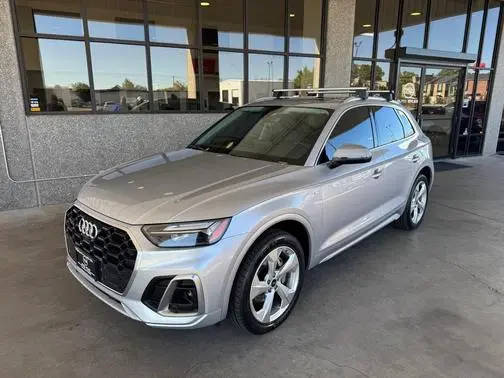 2022 Audi Q5 S line Premium Plus AWD photo