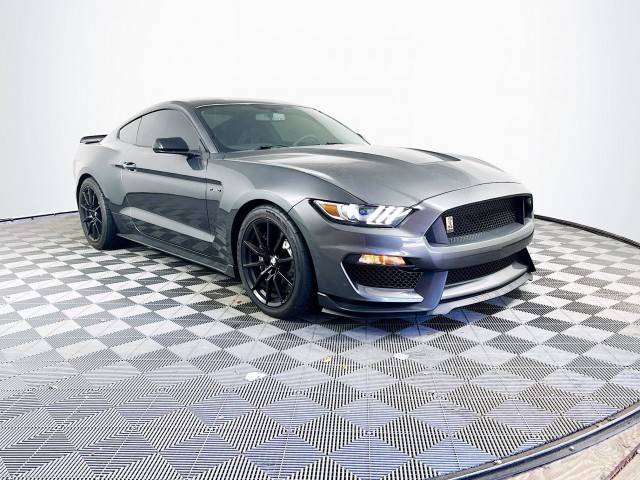 2016 Ford Mustang Shelby GT350 RWD photo