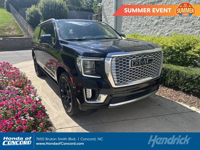 2022 GMC Yukon XL Denali 4WD photo
