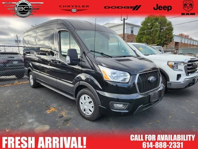 2022 Ford Transit Passenger Wagon XLT RWD photo