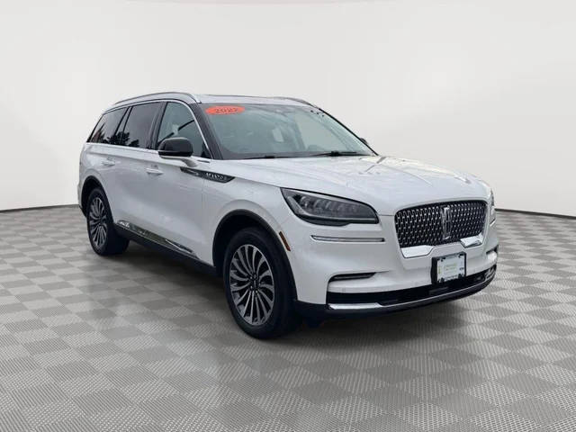 2022 Lincoln Aviator Standard AWD photo