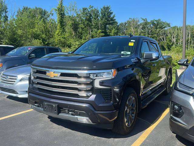 2022 Chevrolet Silverado 1500 High Country 4WD photo