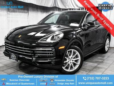 2022 Porsche Cayenne  AWD photo