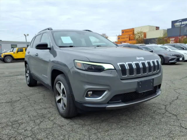 2022 Jeep Cherokee Limited 4WD photo