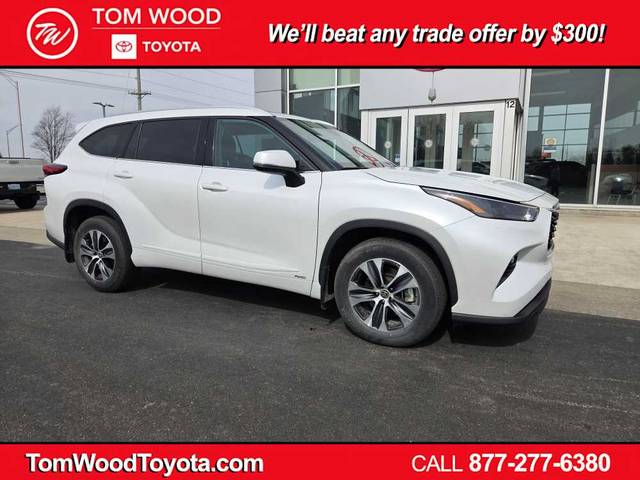 2022 Toyota Highlander Hybrid XLE AWD photo
