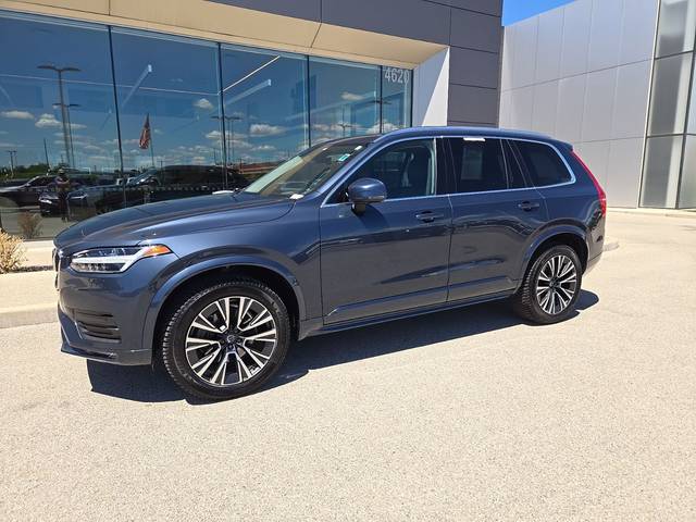 2022 Volvo XC90 Momentum AWD photo