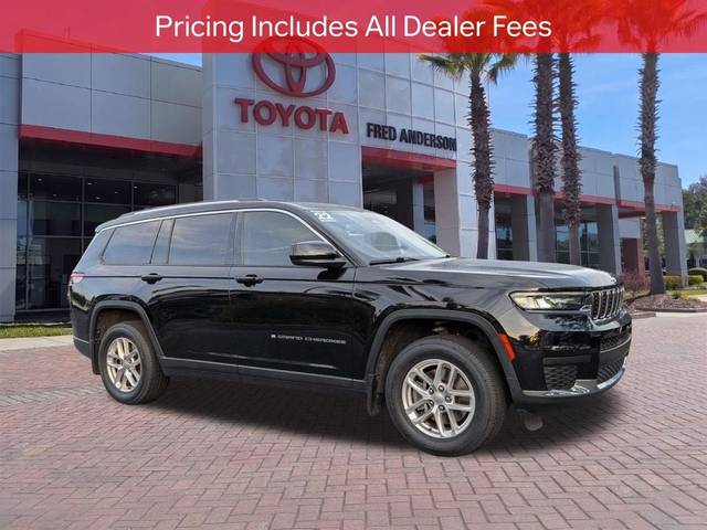 2022 Jeep Grand Cherokee L Laredo 4WD photo
