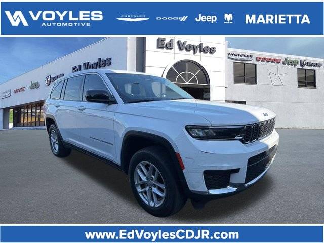 2022 Jeep Grand Cherokee L Laredo 4WD photo