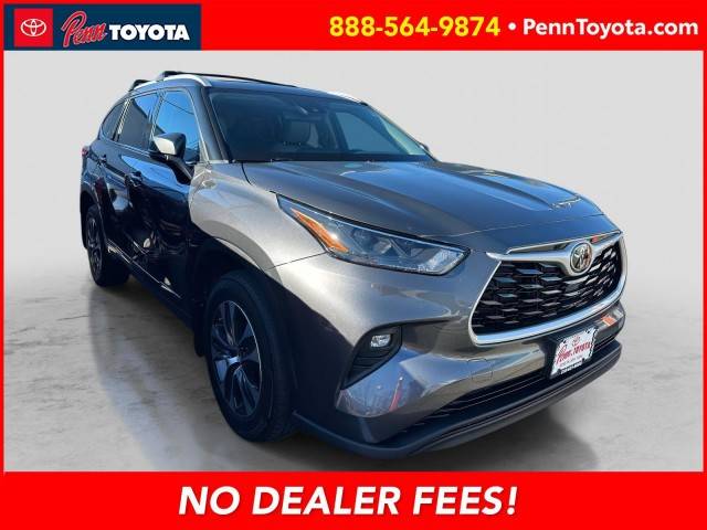 2022 Toyota Highlander XLE AWD photo