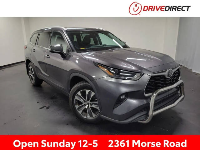 2022 Toyota Highlander XLE AWD photo