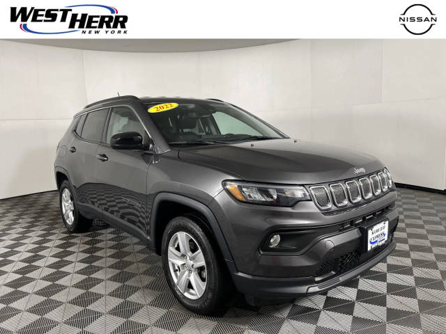 2022 Jeep Compass Latitude 4WD photo