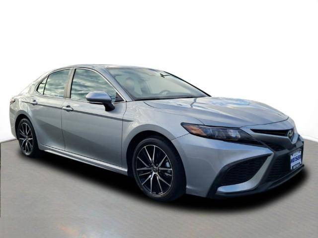 2022 Toyota Camry SE FWD photo