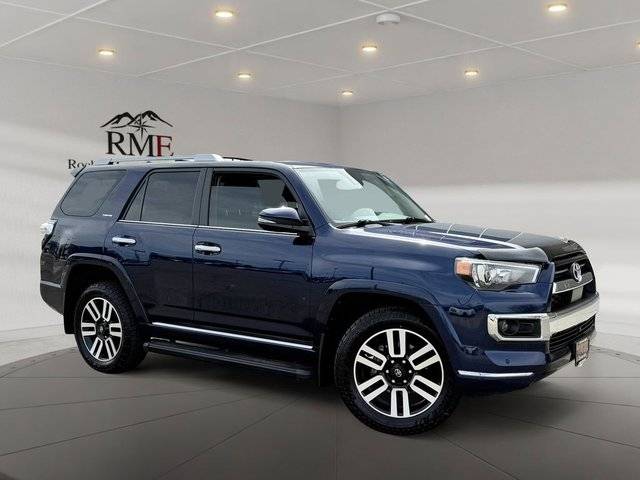 2022 Toyota 4Runner Limited 4WD photo