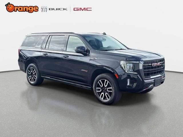 2022 GMC Yukon XL AT4 4WD photo