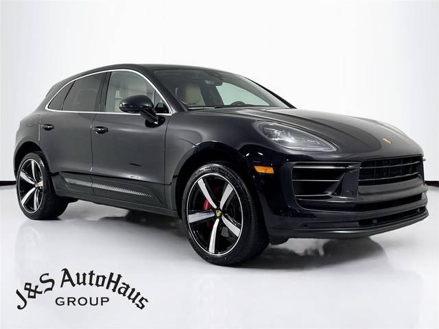 2022 Porsche Macan S AWD photo