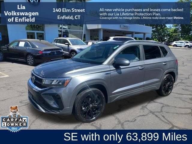 2022 Volkswagen Taos SE AWD photo