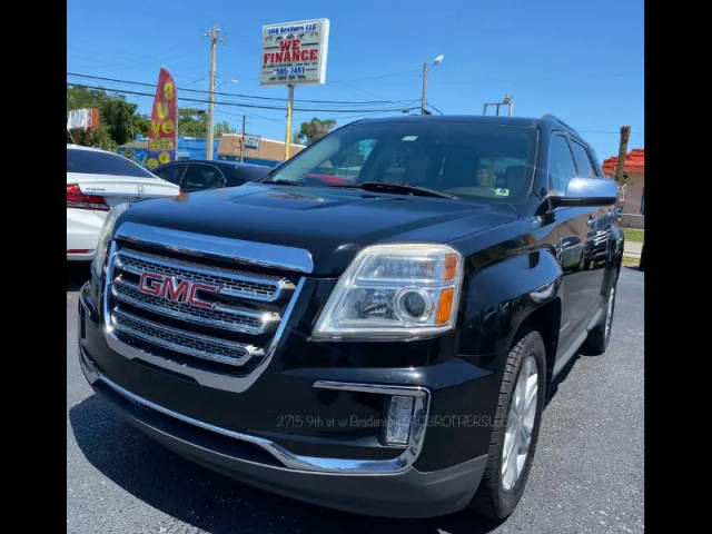 2017 GMC Terrain SLT FWD photo
