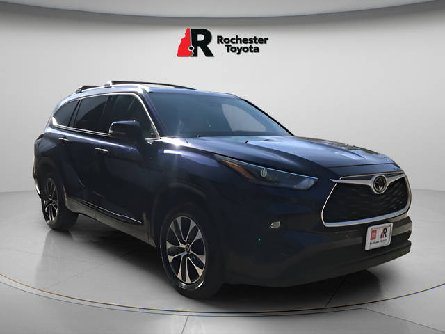 2022 Toyota Highlander XLE FWD photo
