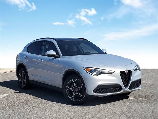 2022 Alfa Romeo Stelvio Sprint AWD photo