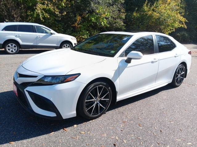 2022 Toyota Camry SE FWD photo